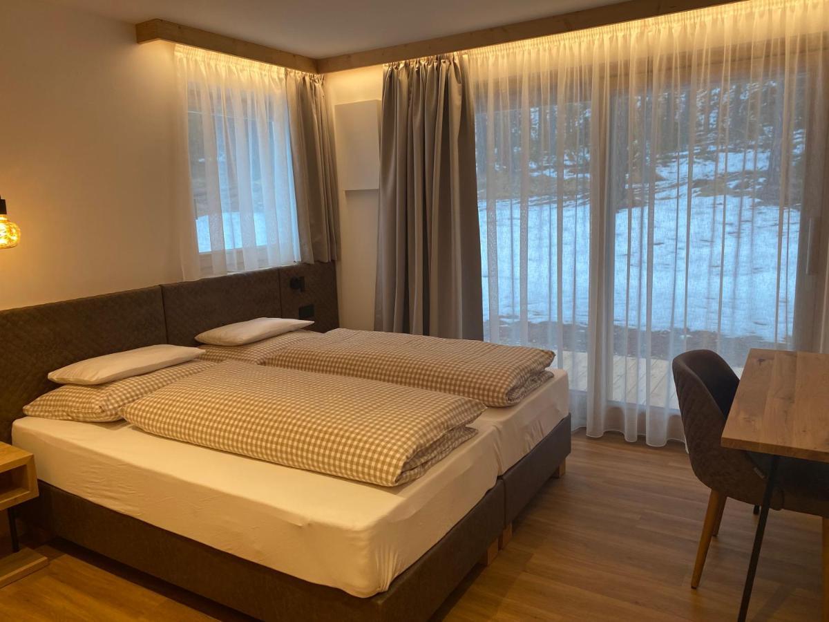 Les Ciases Chalets Dolomites San Vigilio Di Marebbe Exterior photo