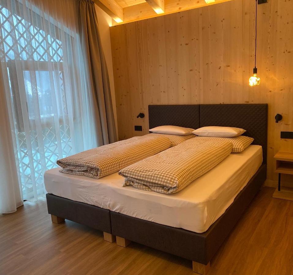 Les Ciases Chalets Dolomites San Vigilio Di Marebbe Exterior photo