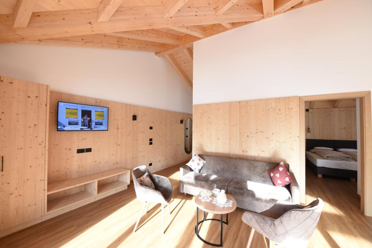 Les Ciases Chalets Dolomites San Vigilio Di Marebbe Exterior photo